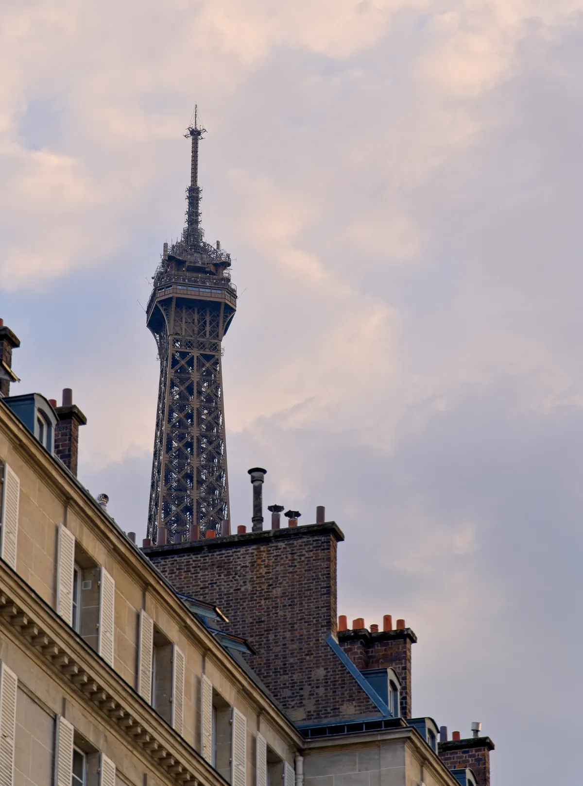 Photo from paris, 27 Apr 2025