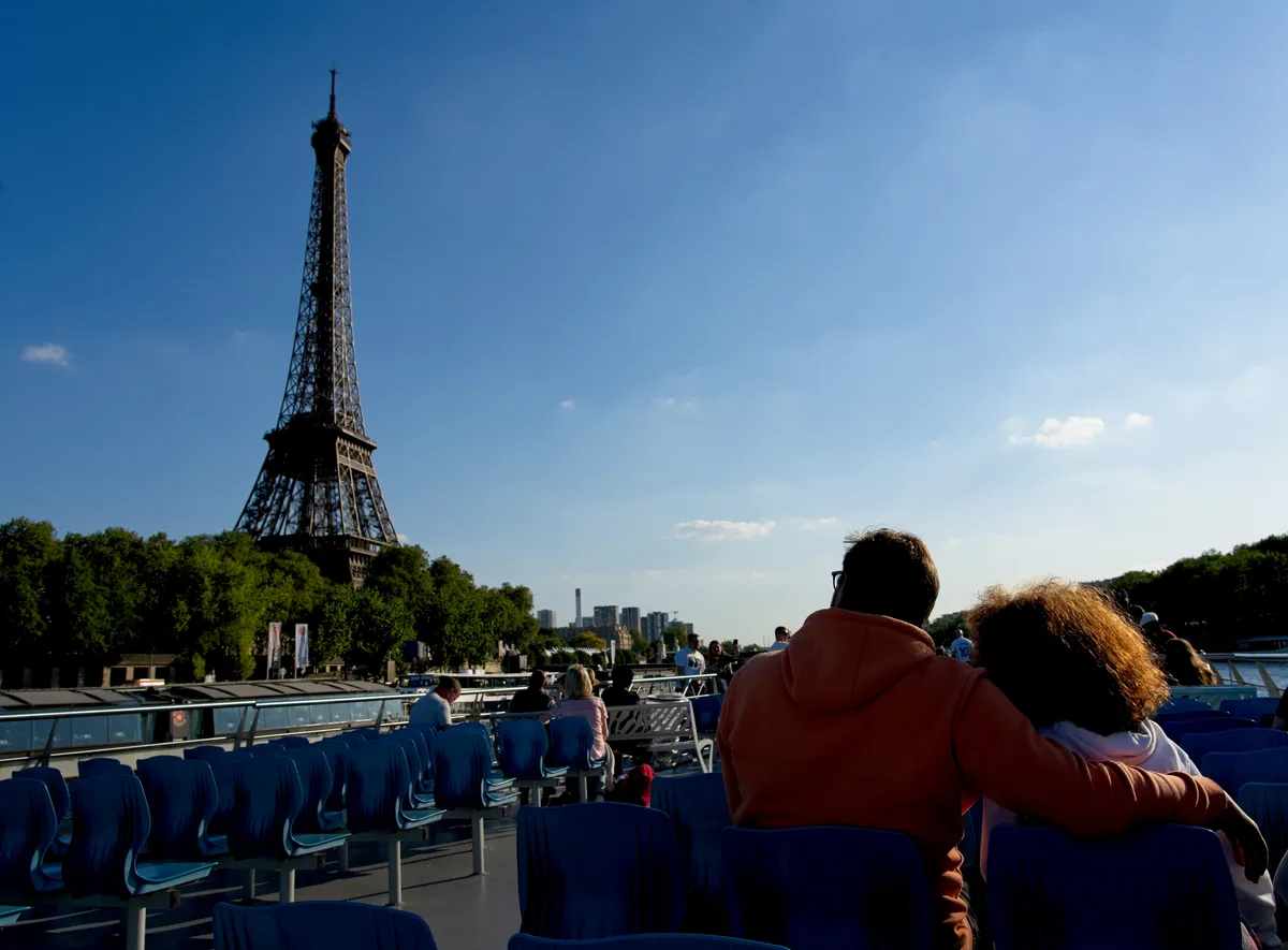 Photo from paris, 28 Apr 2025